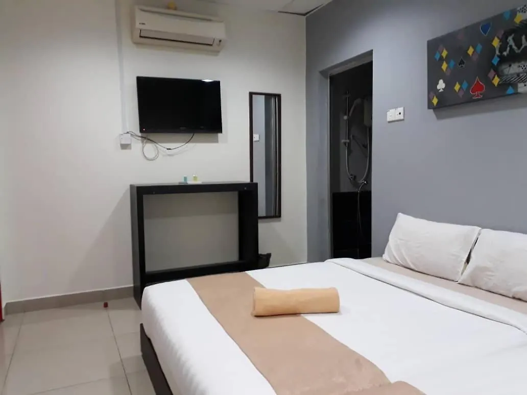 Oyo 304 Zero Hour Hotel contacts